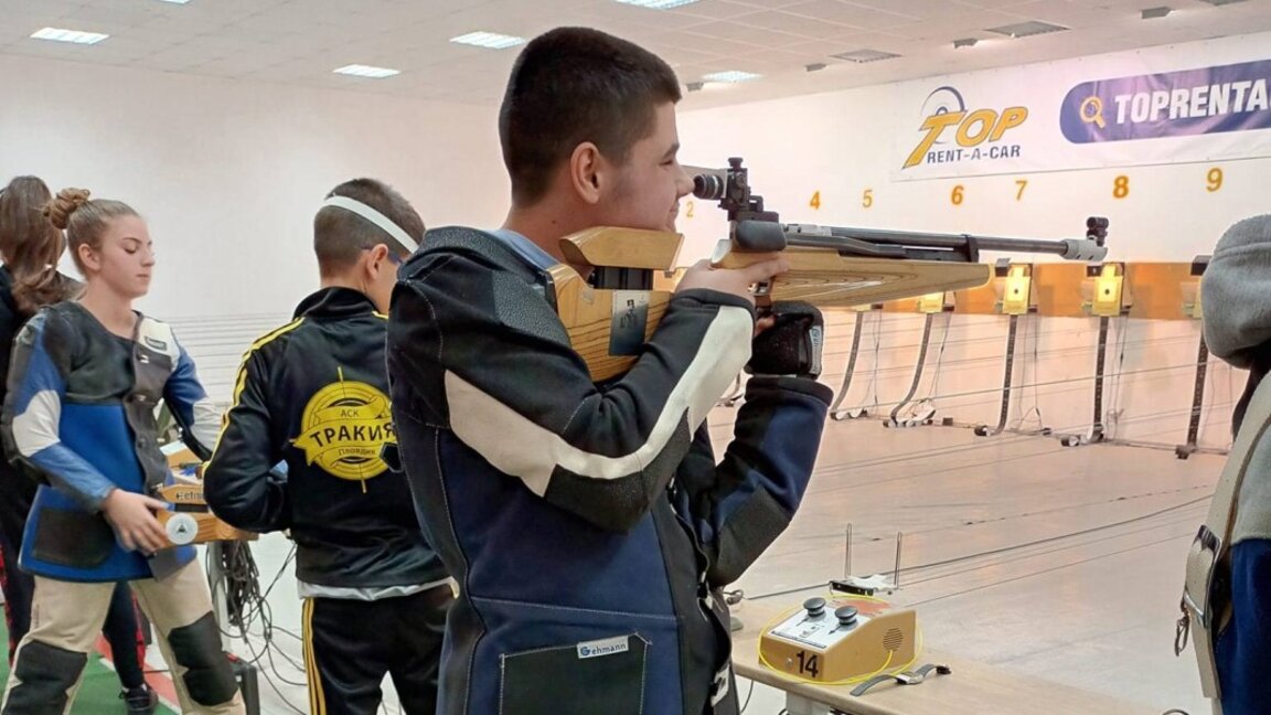 Веселин Топчиев извоюва първо място в силен турнир