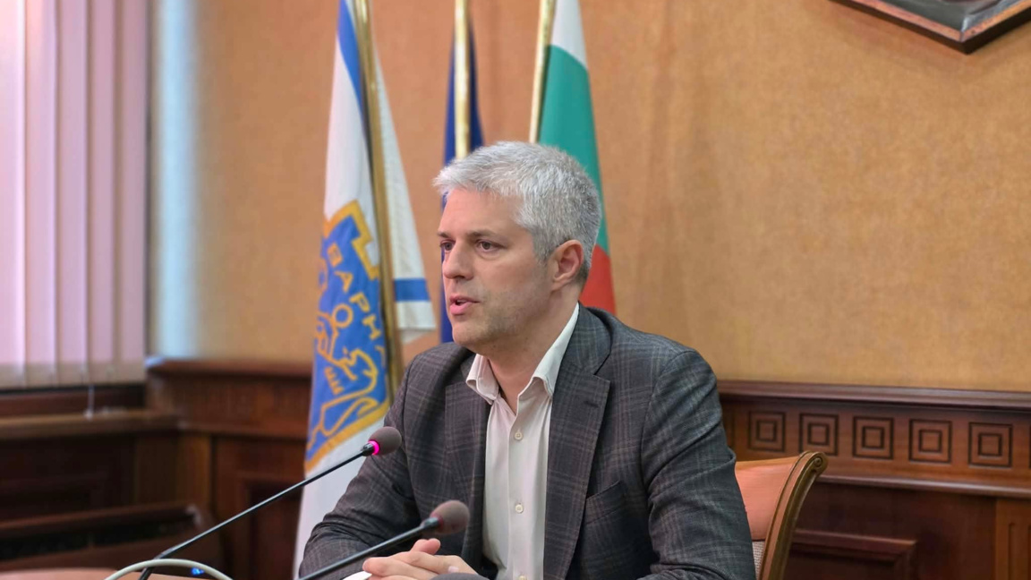 Жители на Виница се срещнаха с кмета и зам.-кметове в Община Варна