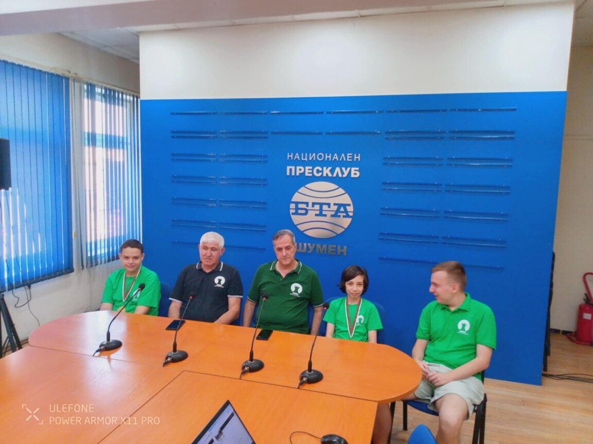 Злато за шуменски шахматисти