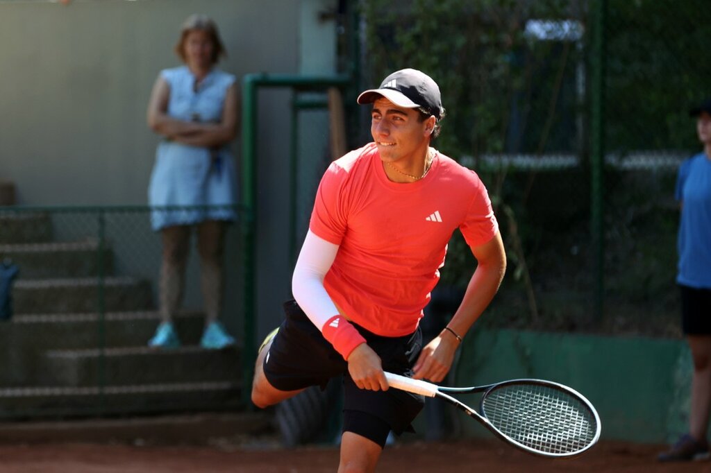 Иван Иванов загуби в първия кръг на "Чалънджър"-а в столицата