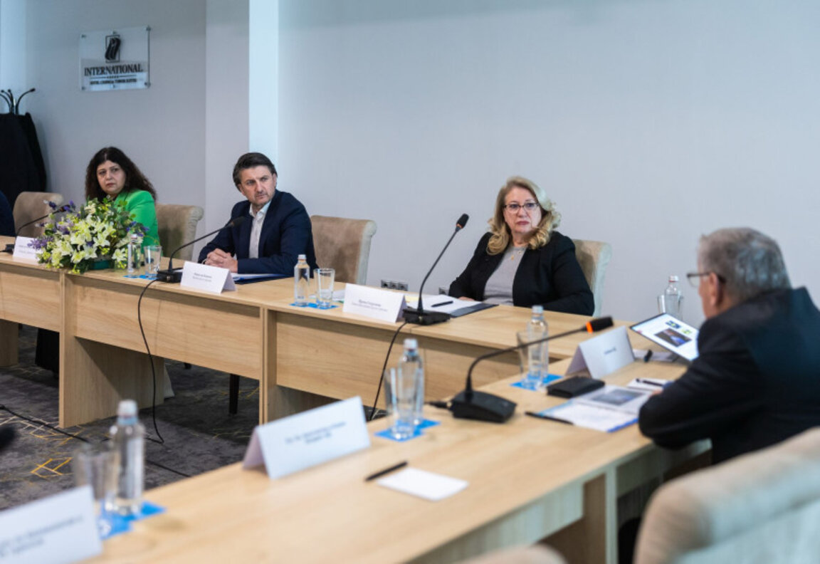 Министър Боршош ще провери подготовката на туристическия сезон в Бургас