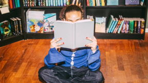 В Сингапур плащат на гражданите да четат книги 