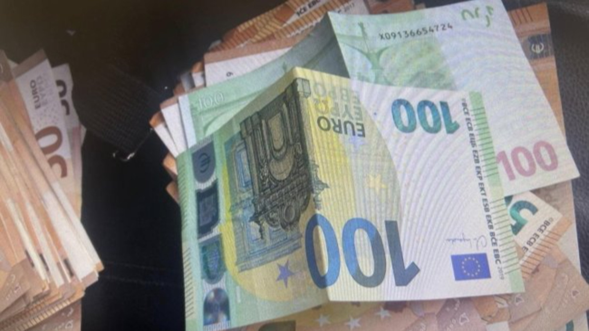 Арестувани са общински съветник и член на СИК за купуване на гласове в Разлог