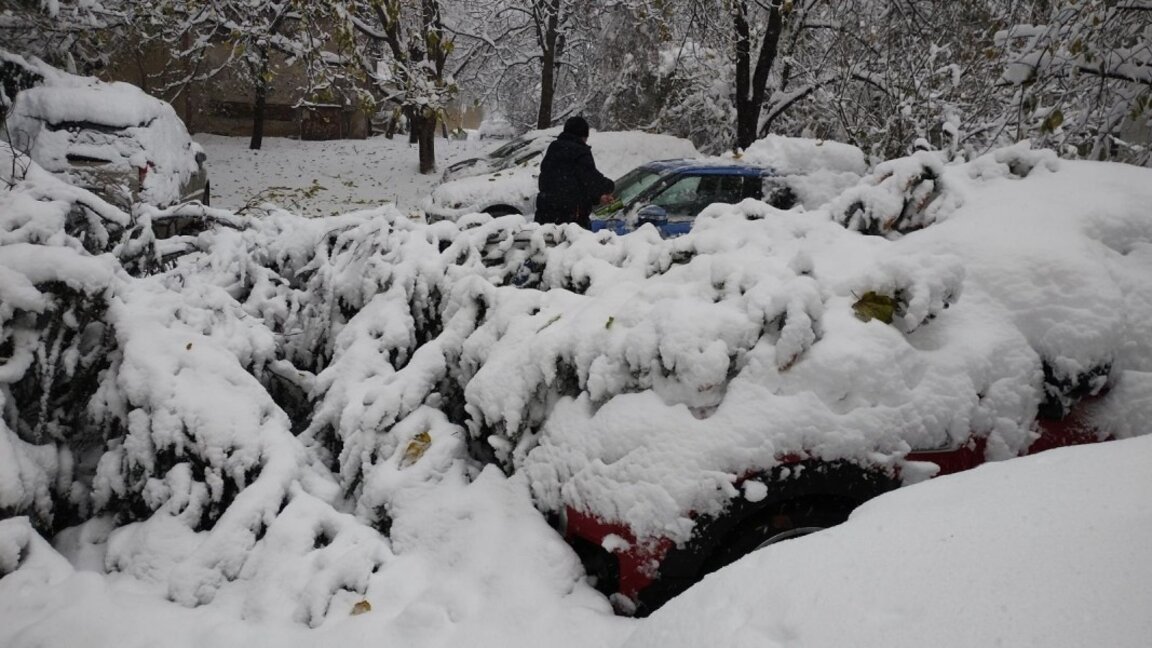 Luni rece, dar aproape fără precipitații