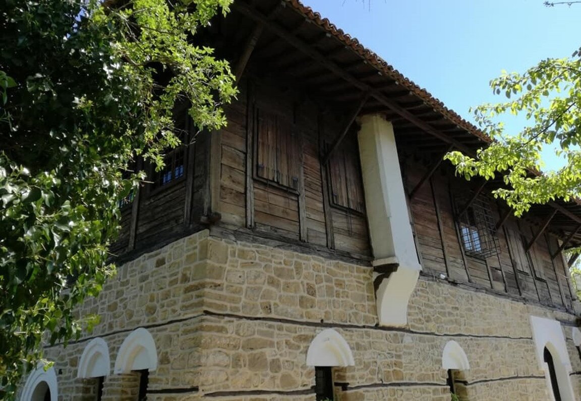 Στα ίχνη των Αλβανών στο αρχιτεκτονικό συγκρότημα Αρμπανάσι