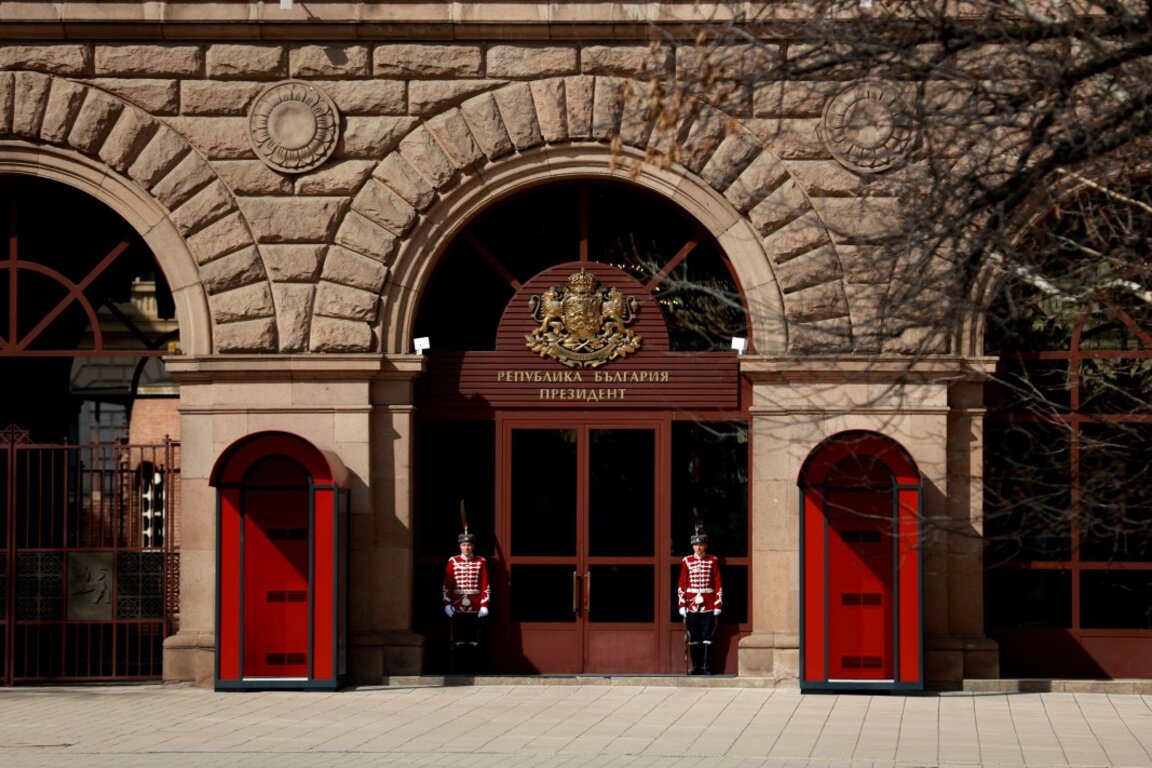 Президентът наложи вето на част от измененията в Закона за отбраната и въоръжените сили