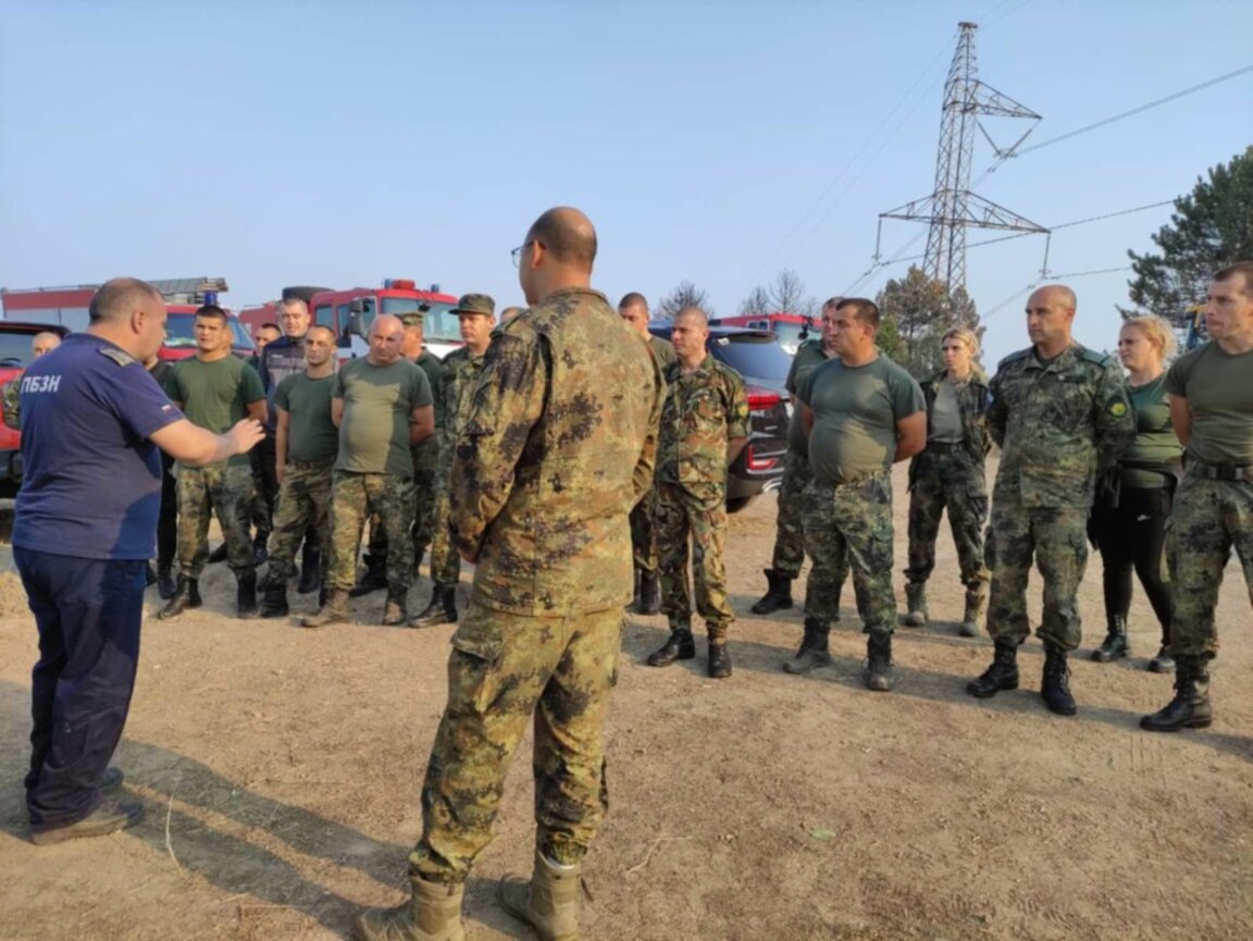 На четвъртия ден от пожара в Пирин: огънят върви посока санданското село Плоски