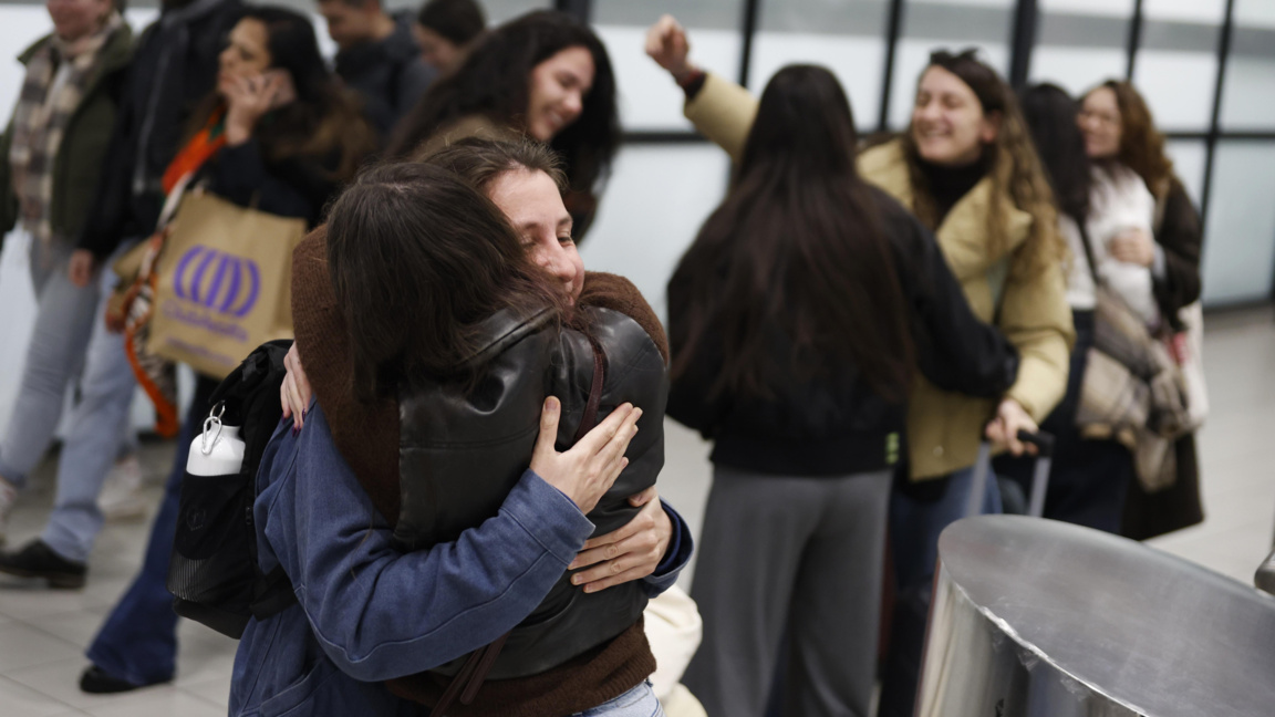 Изтеглянето на българи от района на Близкия Изток продължава