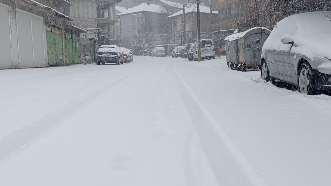 Между 5 и 10 см е снежната покривка в област Монтана