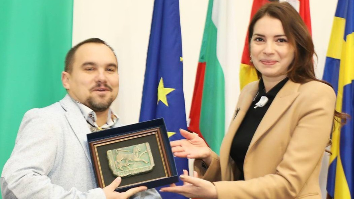 Д-р Руско Петров получи признание за екология и ветеринарната медицина