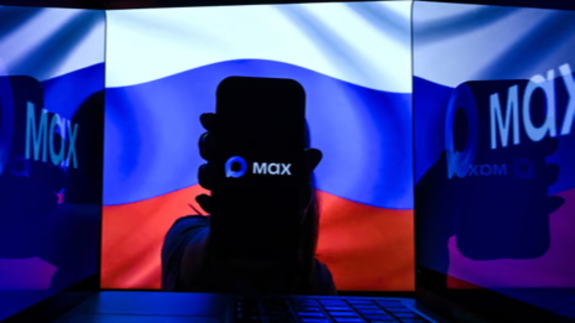 Руските власти шпионират граждани чрез мобилното приложение Max