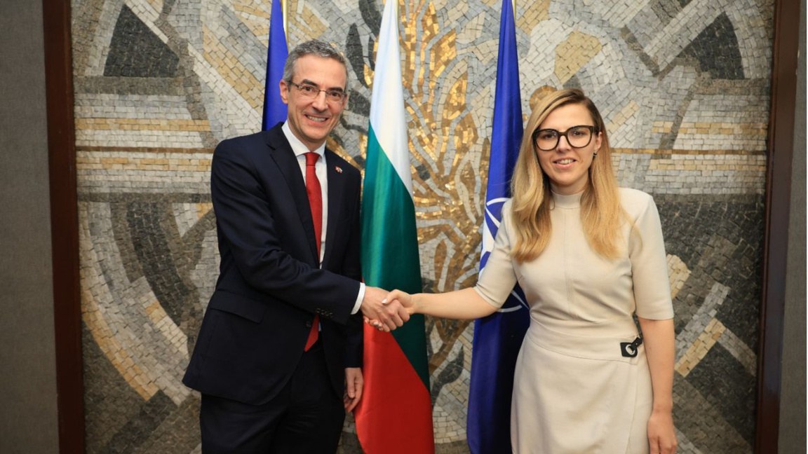 Η Βουλγαρία αναζητά περισσότερες επενδύσεις και συνεργασίες με την Ελβετία 