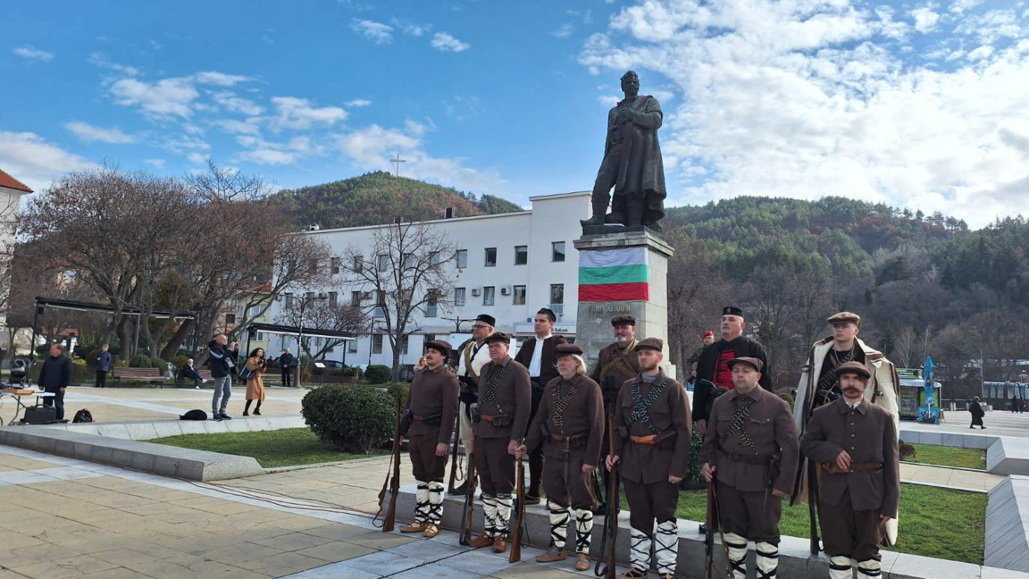В Благоевград почетоха Гоце Делчев