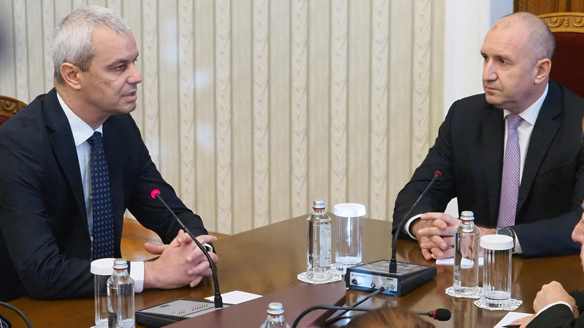 Το κόμμα «Αναγέννηση» ζήτησε πρόωρες εκλογές