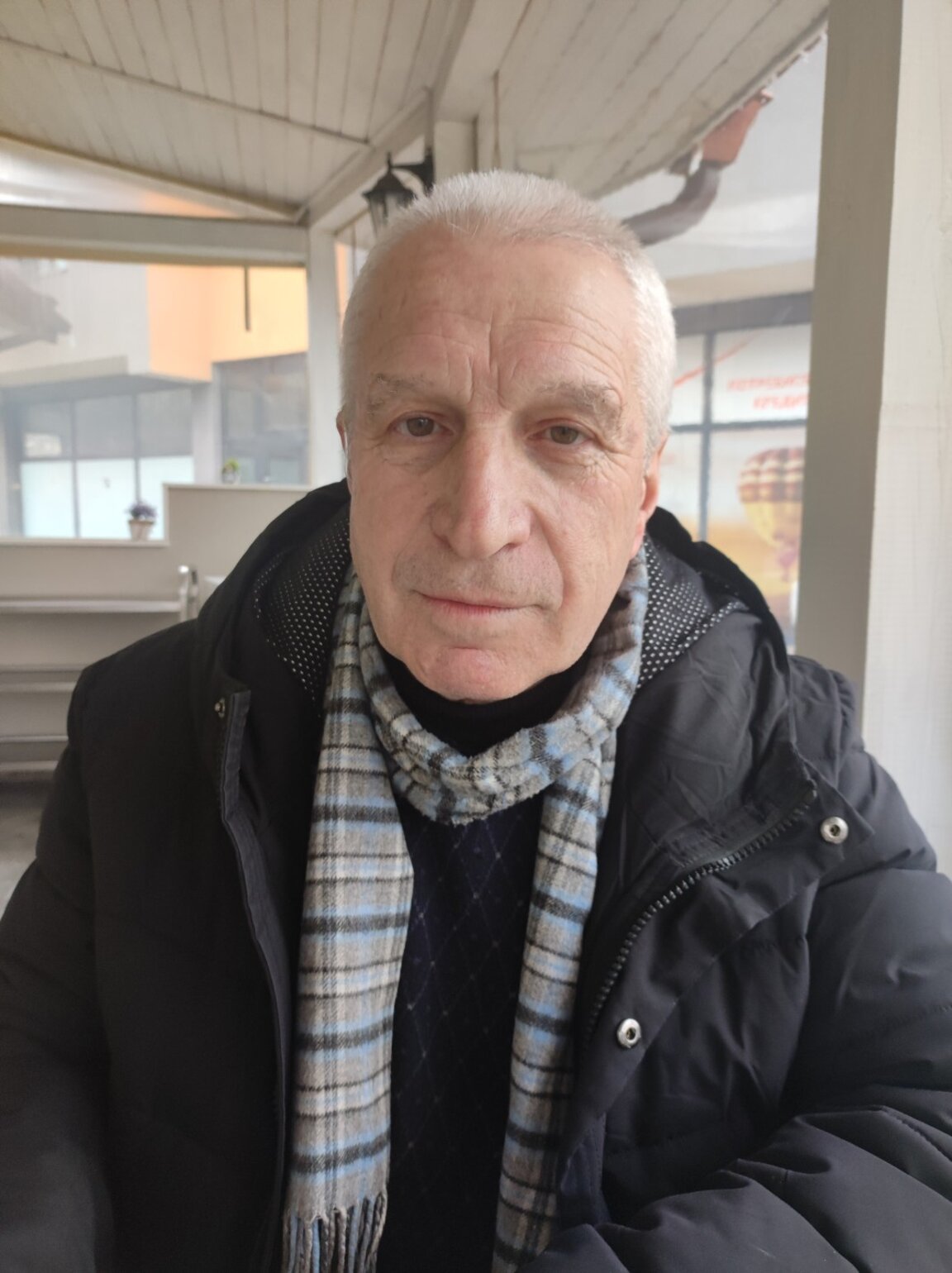Бивш полицай от Перник представя роман в галерия „Марин Гогев“
