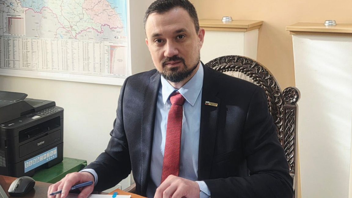 областният управител на Бургас Добромир Гюлев