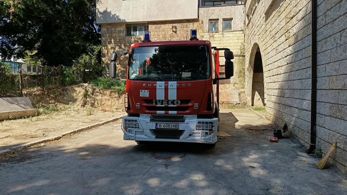 Липсва гараж за пожарната в Златни пясъци, звеното е застрашено от закриване