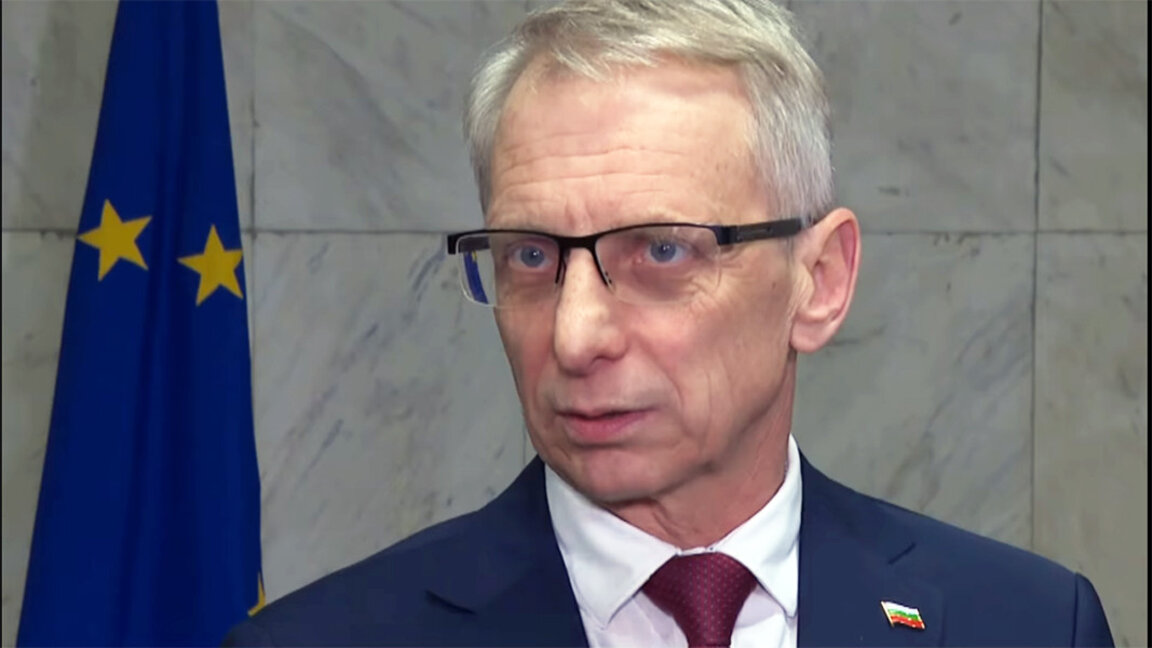 Денков: Ветото над доставката на БТР-и за Украйна ще бъде преодоляно