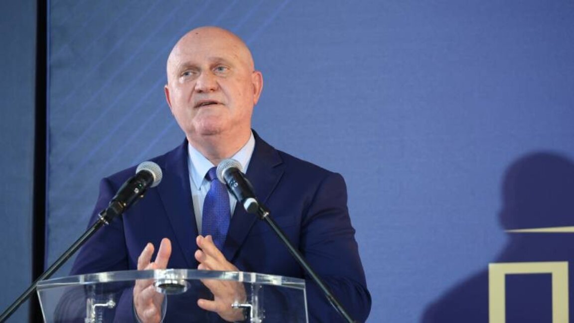 Galin Țokov: Sistemul educațional trebuie să se pregătească pentru digitalizarea procesului de examinare