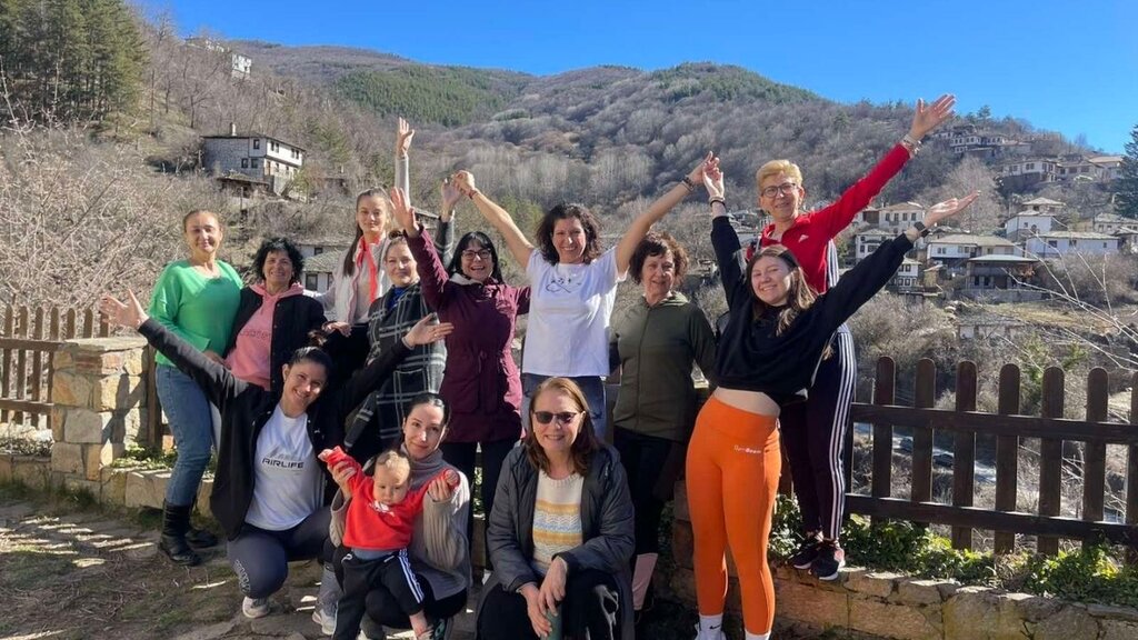 Turistas de todo el mundo descubren la magia del pueblo de Kosovo en los Ródopes