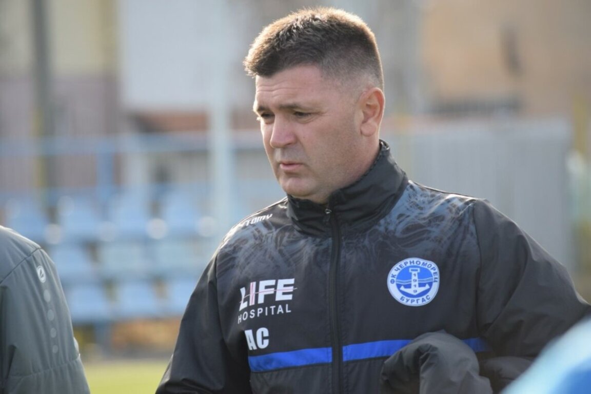 Ангел Стойков: Атакуваме Втора лига, тръгваме с нагласата да бием във всеки мач