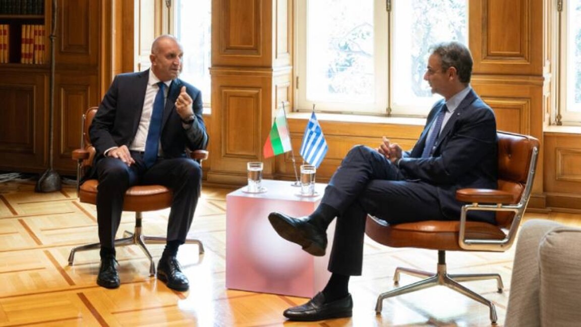 Președintele Radev a făcut apel la finalizarea rapidă a terminalului Alexandroupoulis