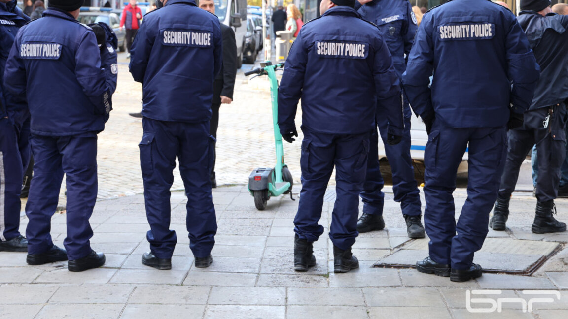 Mai mulți polițiști pentru a asigura securitatea cetățenilor în perioada sărbătorilor