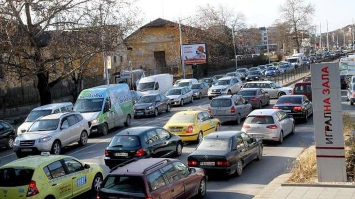 Транспортният хаос в Пловдив не секва, удължават ремонта до Централна гара