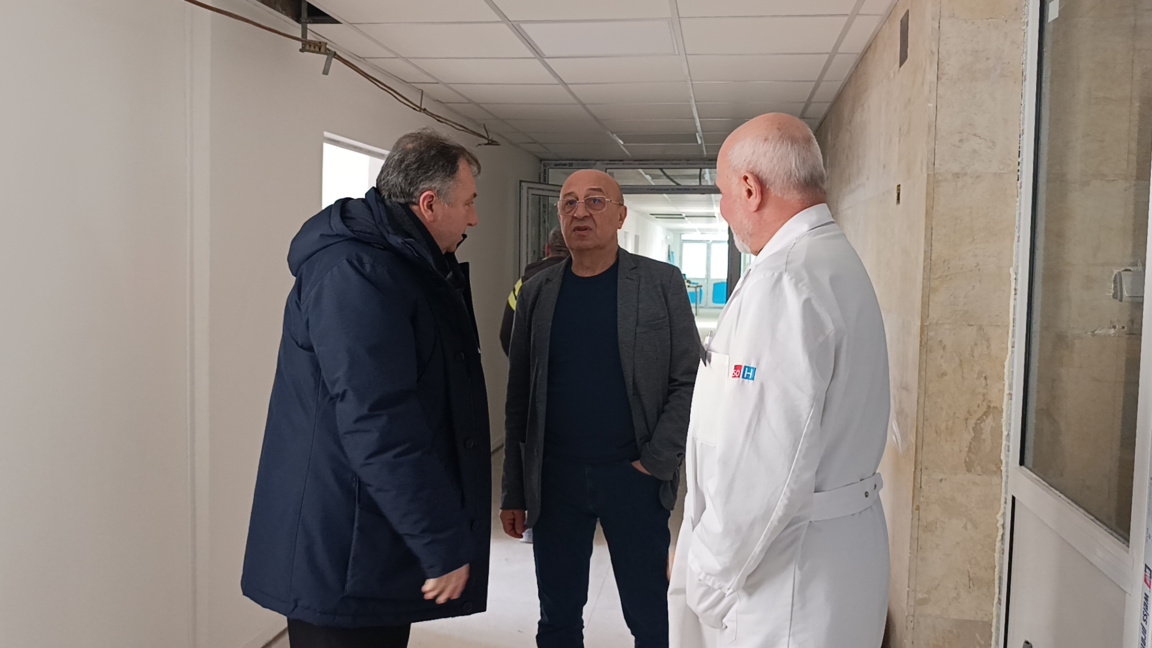 Ремонтът на Детско - по график