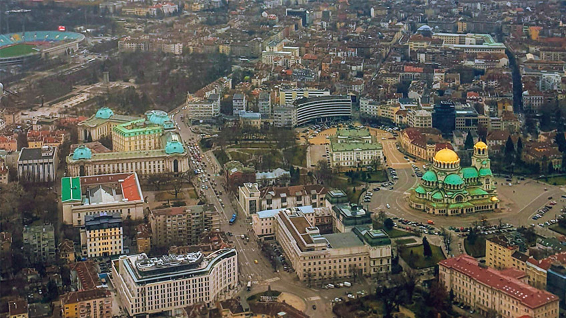 Лошото време не спря хората да се включат в почистването на София 