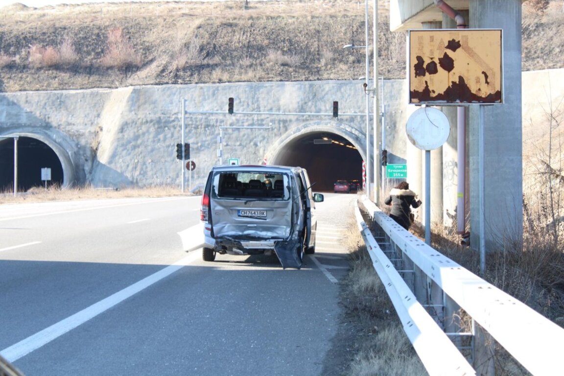 Тунел "Дупница"