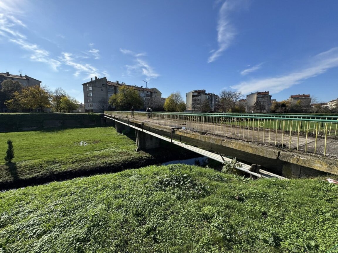 В Ямбол започва ремонт на три пешеходни моста