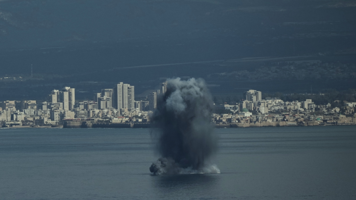 Операция "Епичен гняв": Удари по Иран, експлозии в държави от Близкия изток