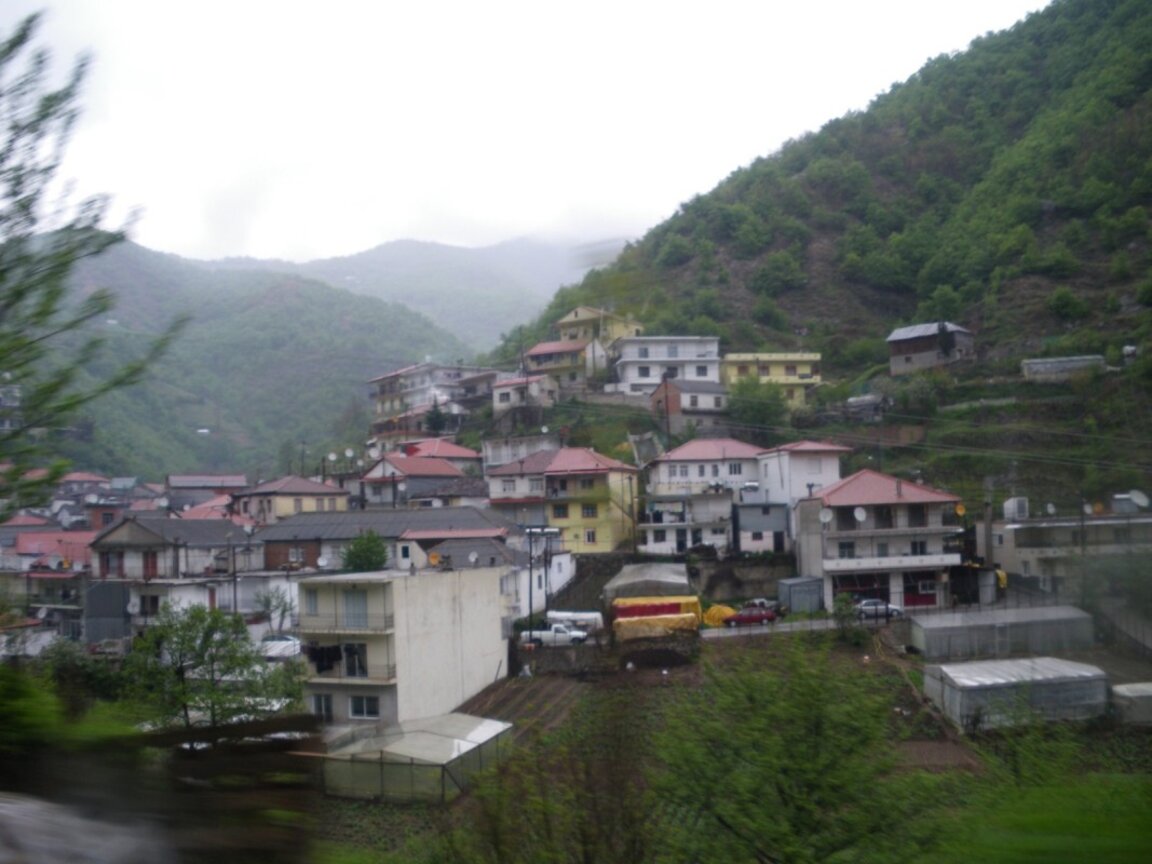 Локализиран е пожарът до село Термес