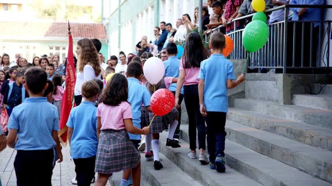 Udhëzues për prindërit: si të përcjellim në shkollë nxënësin e klasës së parë nga brezi "Alfa"