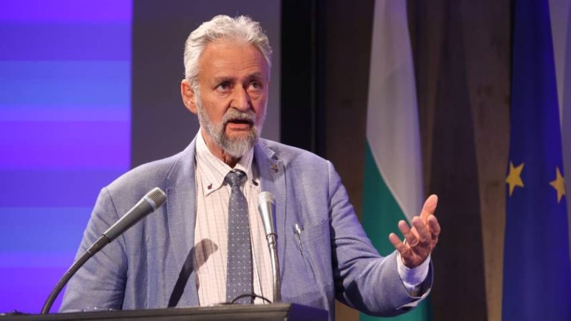 Le professeur Krassimir Stantchev