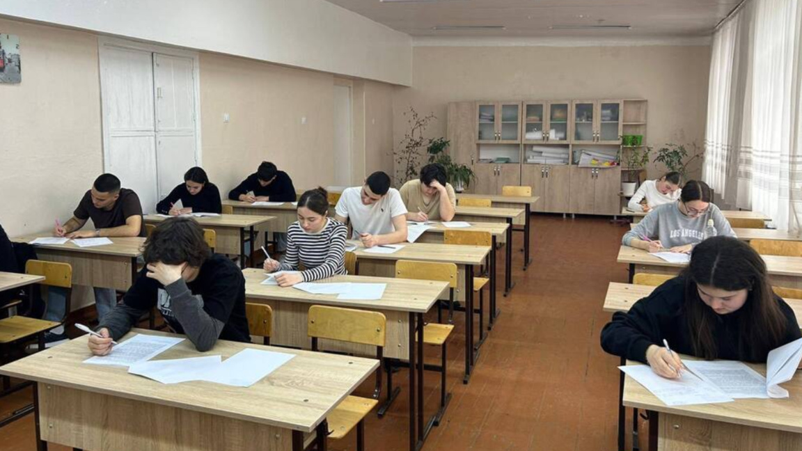170 зрелостници в Молдова ще положат изпит по български език