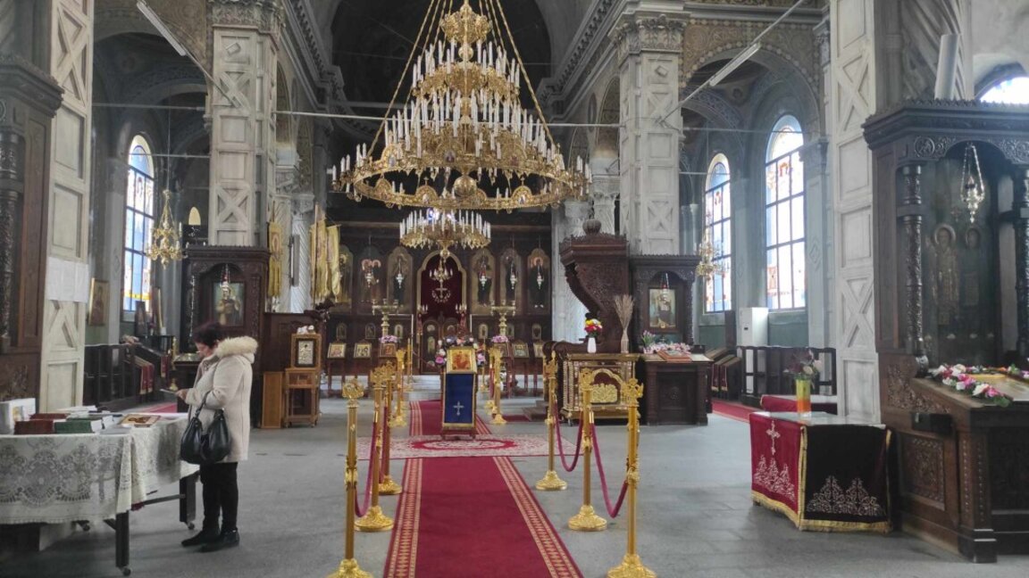 Подписка срещу касирането на изборите за Сливенски митрополит  в Бургас