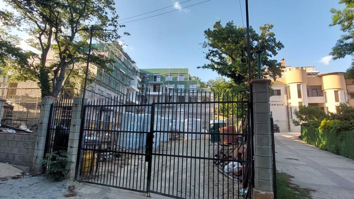 Съдът остави без движение делото по жалба срещу спирането на тока в Баба Алино