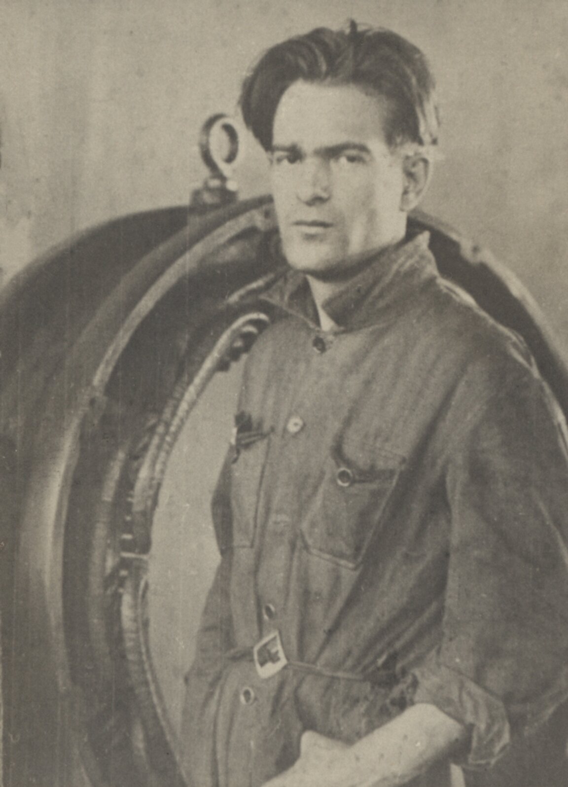 Никола Вапцаров