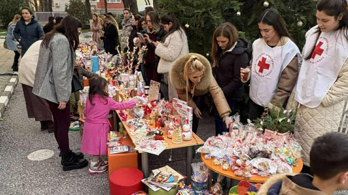 25 000 лв. за детска клиника и 300 пакета за нуждаещи се събра БЧК – Пловдив