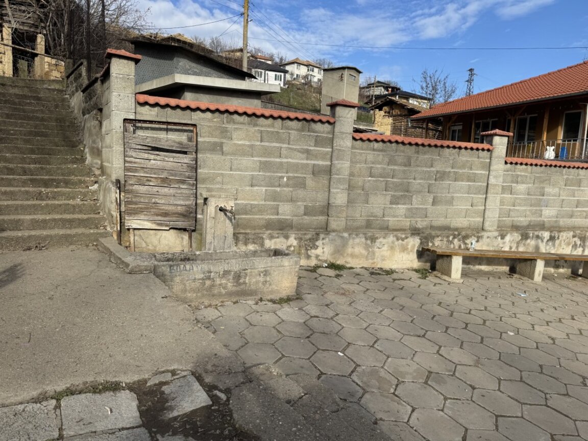 Възстановяват обществени чешми