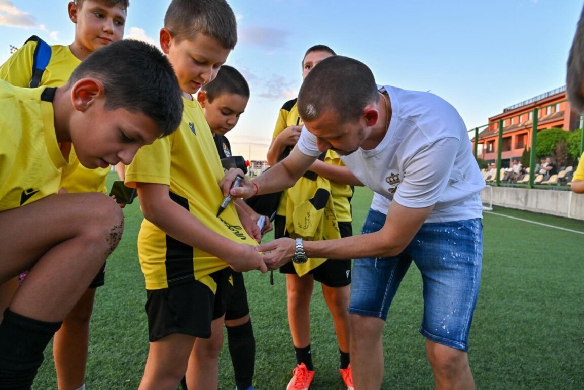 Тодор Неделев