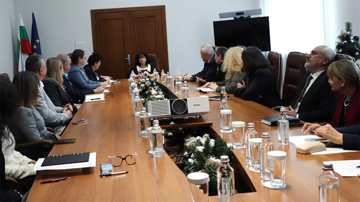 Bulgaria ar putea solicita încă din ianuarie, un raport privind nivelul de pregătire pentru adoptarea euro