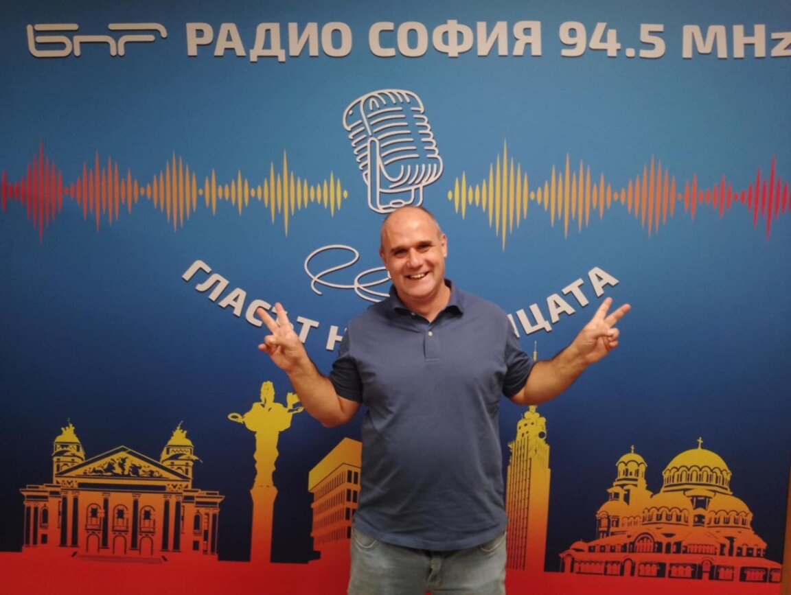 Светослав Николов