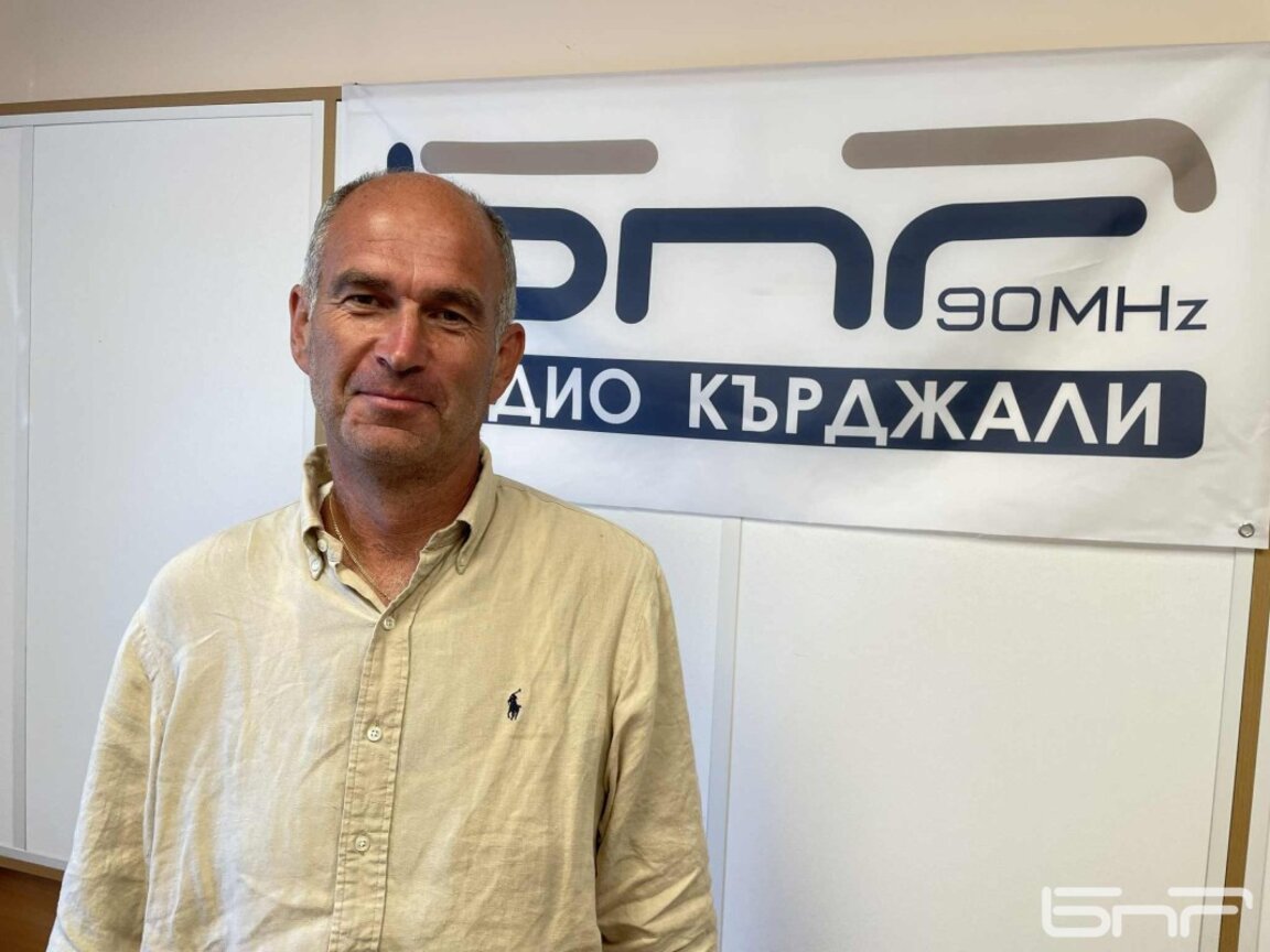 Велко Парапатев