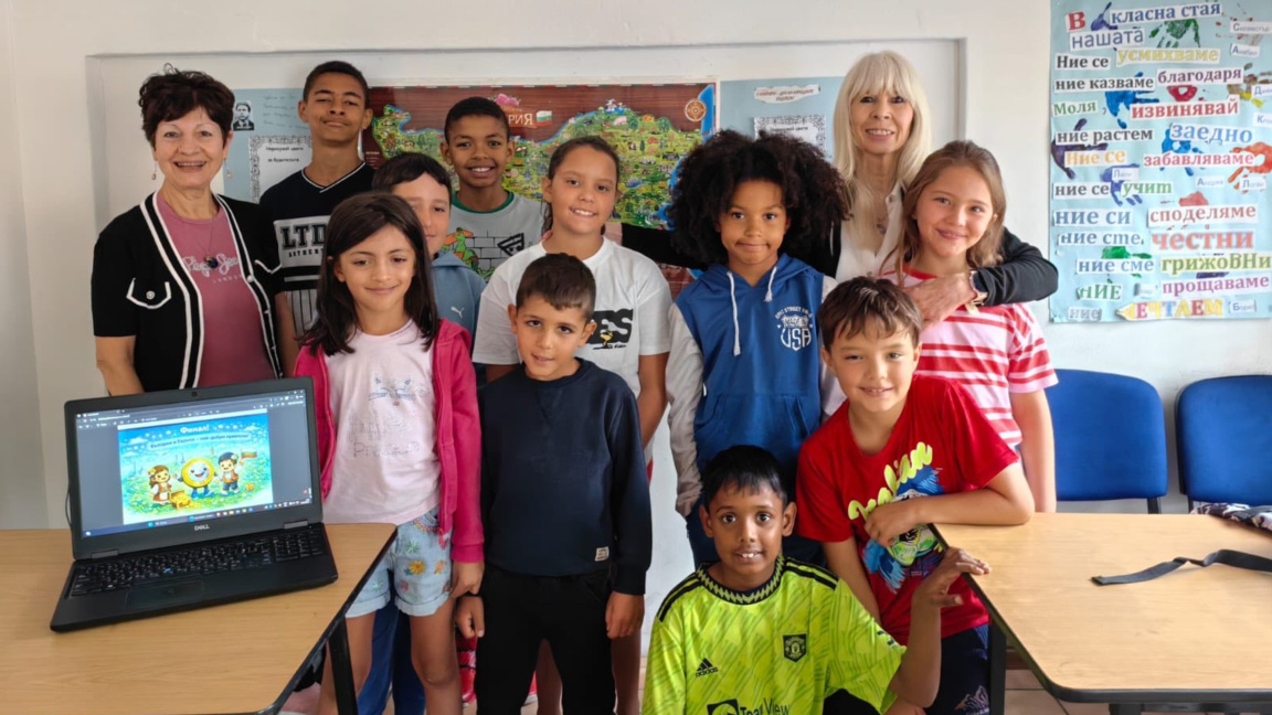 Посолството ни в Южна Африка разказа на българчетата там за България и еврото