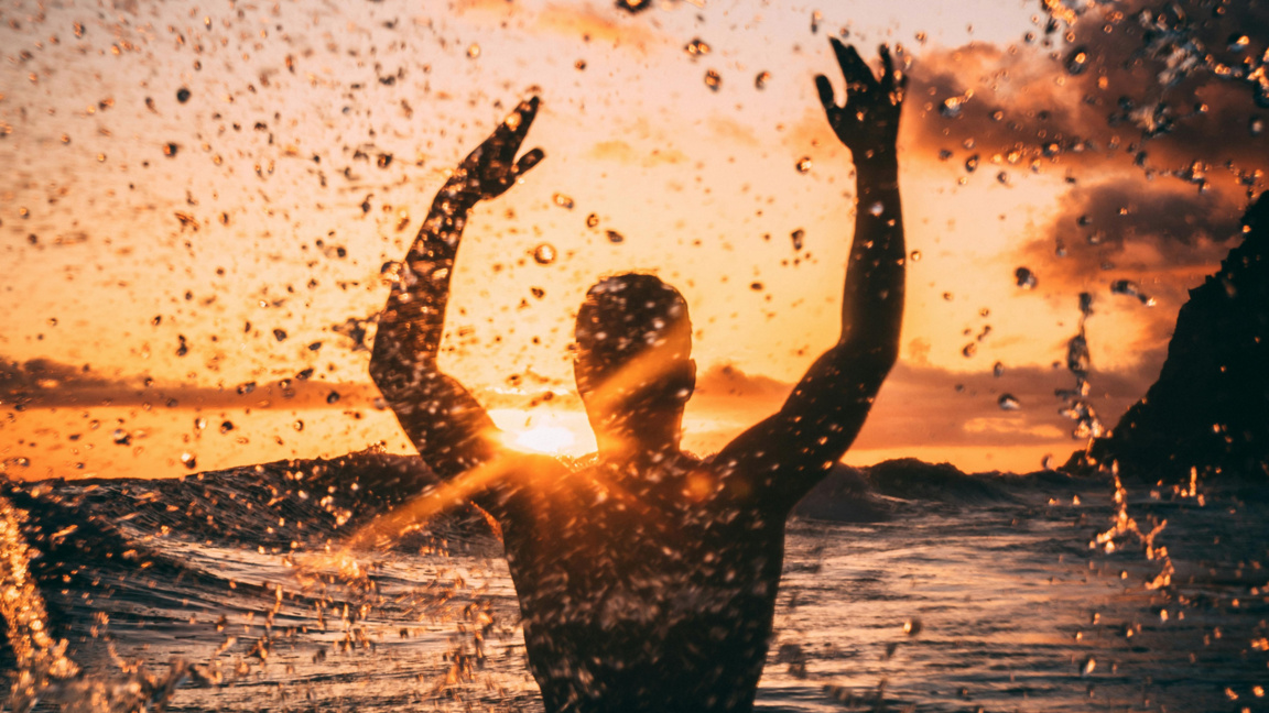 Плуващите по Нова година трябва да бъде внимателни, призоваха британските власти