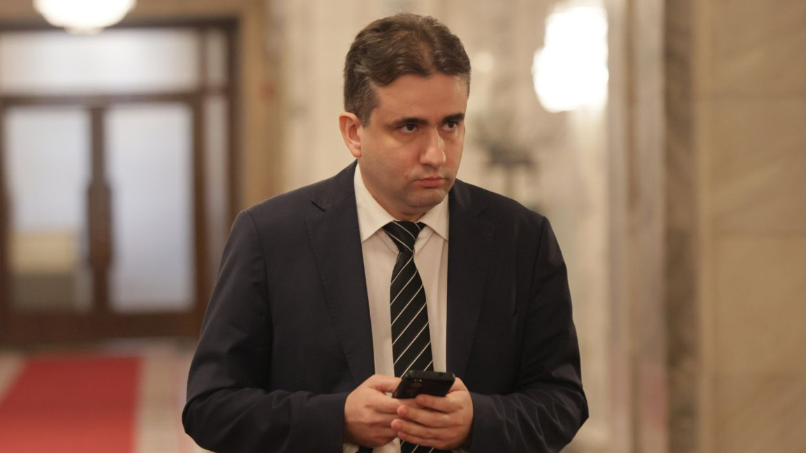 Божидар Божанов (ПП-ДБ)