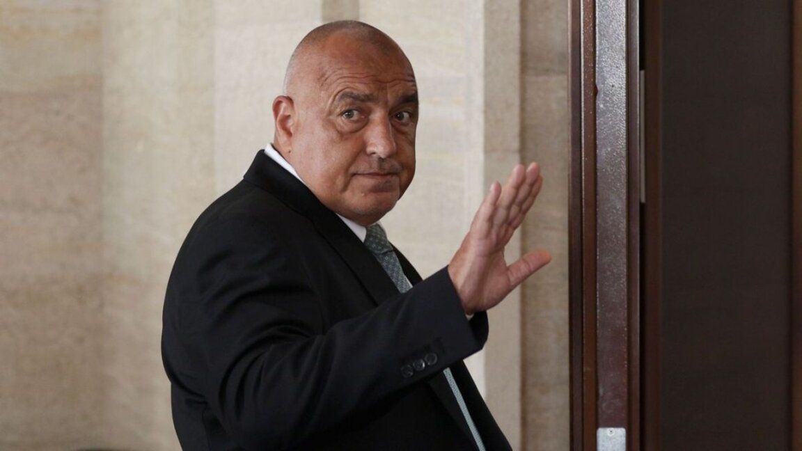 Le leader du plus petit parti parlementaire a raté la prestation de serment...